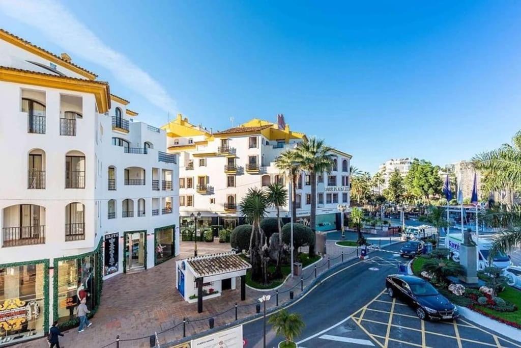 Caprichoso apartamento en el corazon de Puerto Banus Marbella Exterior foto